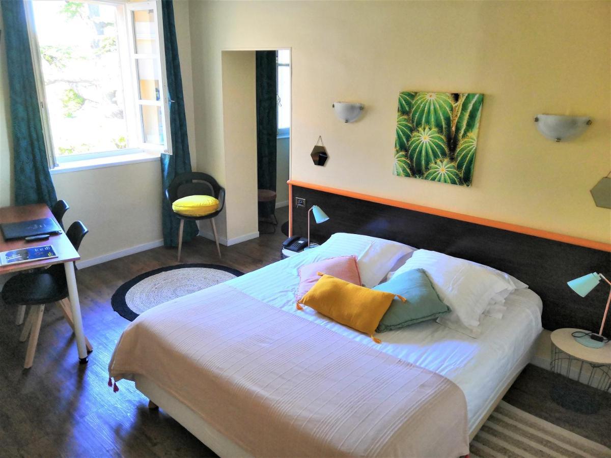 Hôtel Le Victoria Draguignan Esterno foto