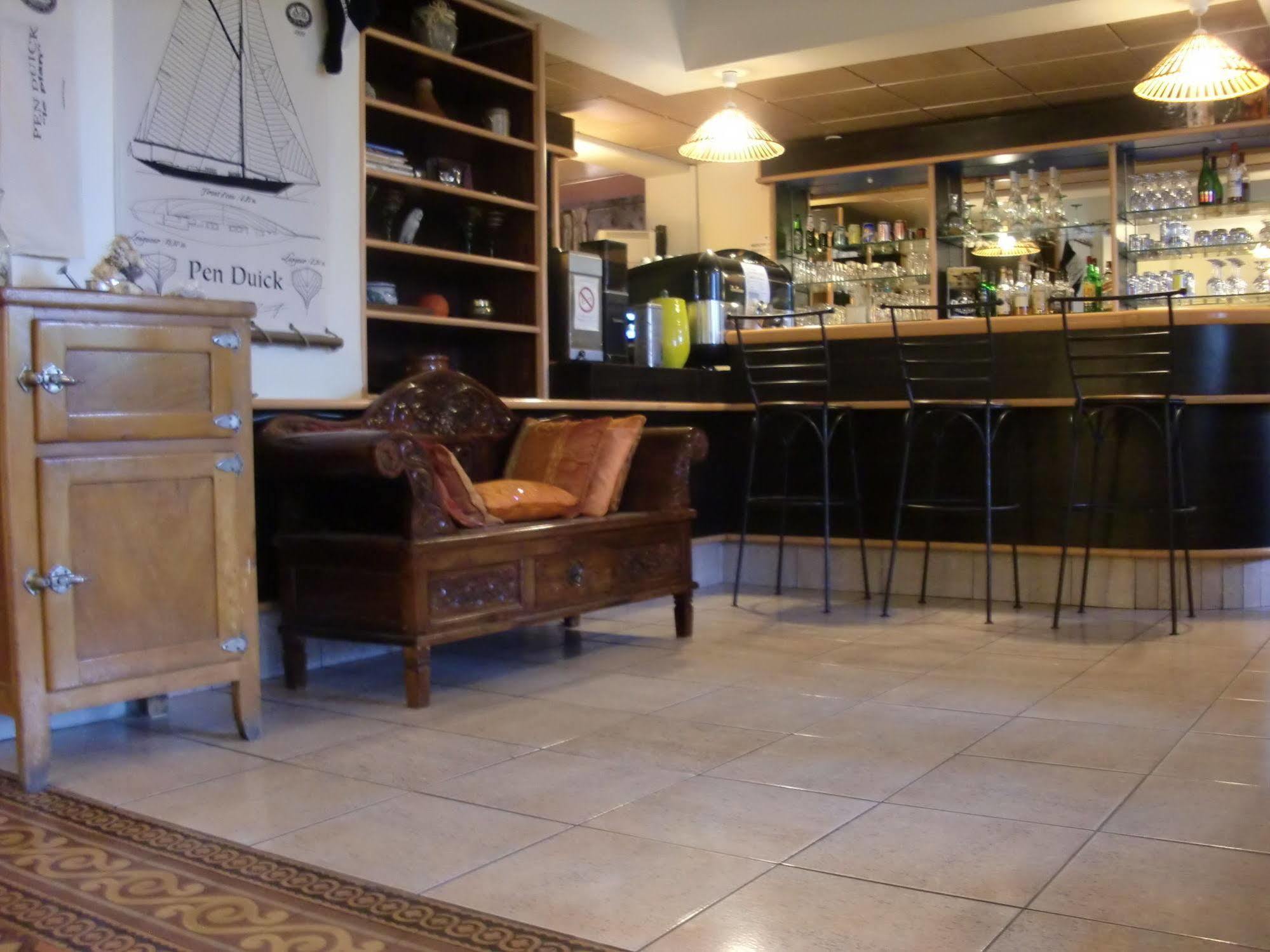 Hôtel Le Victoria Draguignan Esterno foto